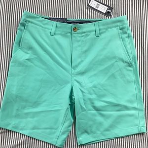 NWT Vineyard Vines Performance TeL Shorts 33